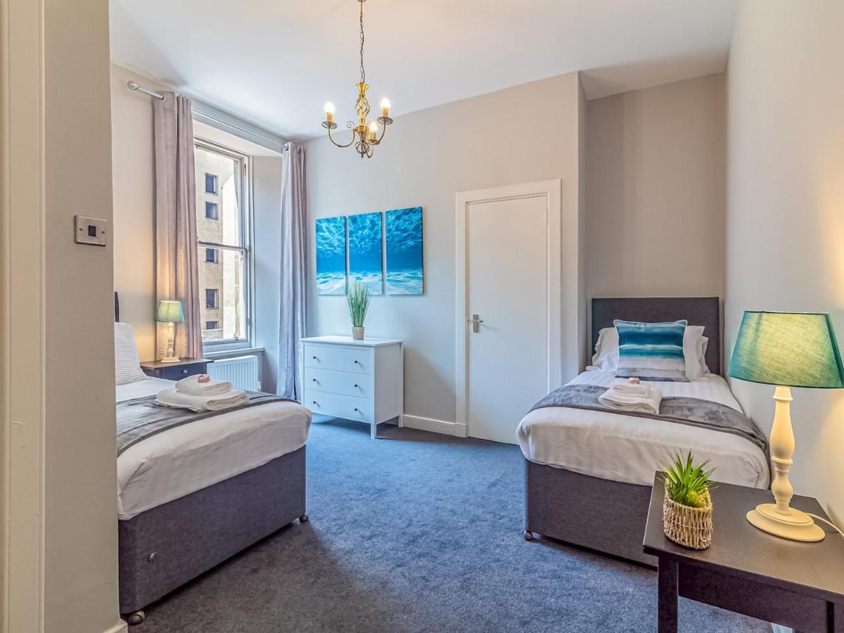 Pass The Keys Spacious And Homely Flat On The Royal Mile Edinburgh Exterior photo