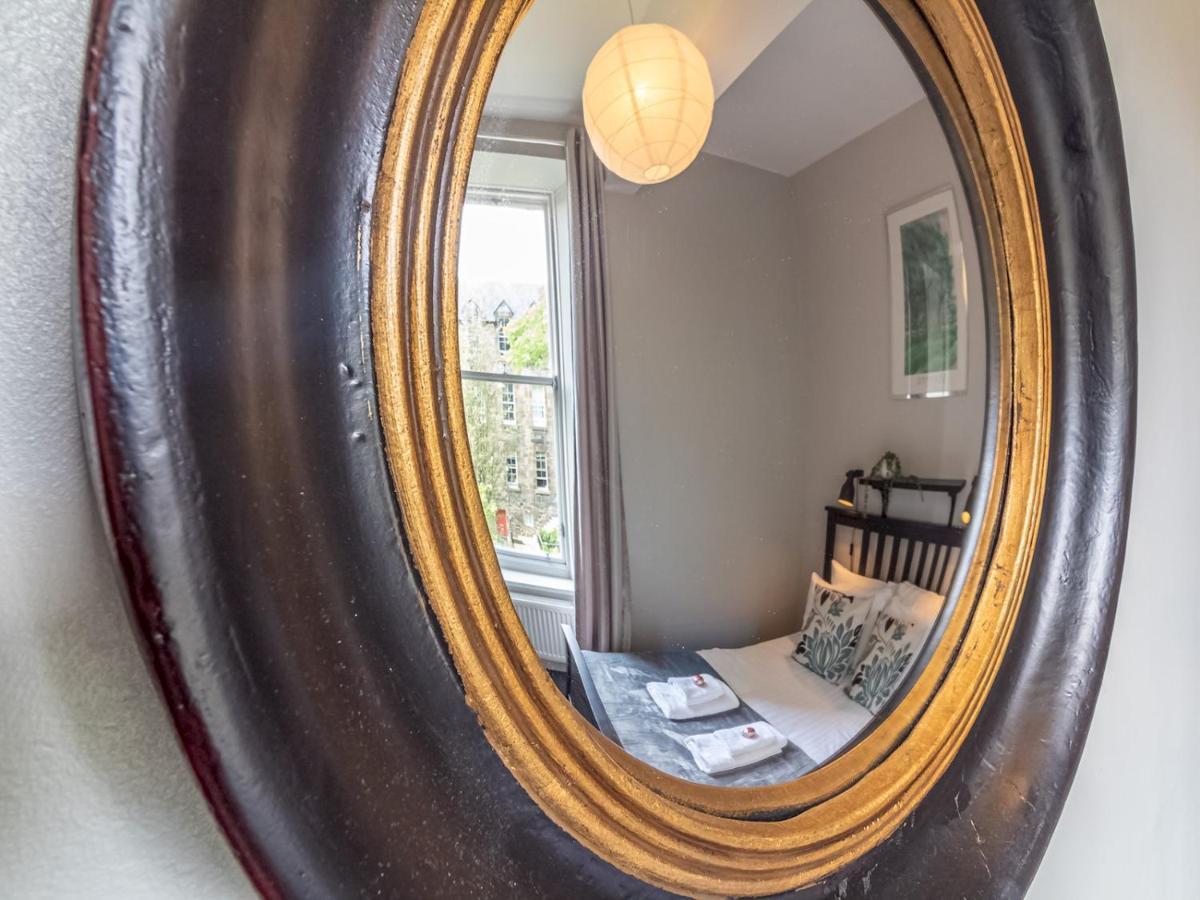 Pass The Keys Spacious And Homely Flat On The Royal Mile Edinburgh Exterior photo